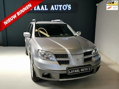 Mitsubishi Outlander - 2.4 Intense 4WD | AUT | AIRCO | CRUISE | TREKHAAK | NAP | APK