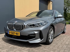 BMW 1-serie - (f40) 118i 136pk M-Sport Business Edition | NL Auto | Carplay | Sportstoelen | Cruise |