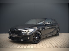 BMW 1-serie - 118i High Executive M Sport | Stoelverwarming | Navigatie | Cruise Control | Keyless | LCI