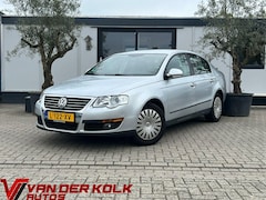 Volkswagen Passat - 2.0 FSI Comfortline Cruise Navi Climate Stoelverwarming