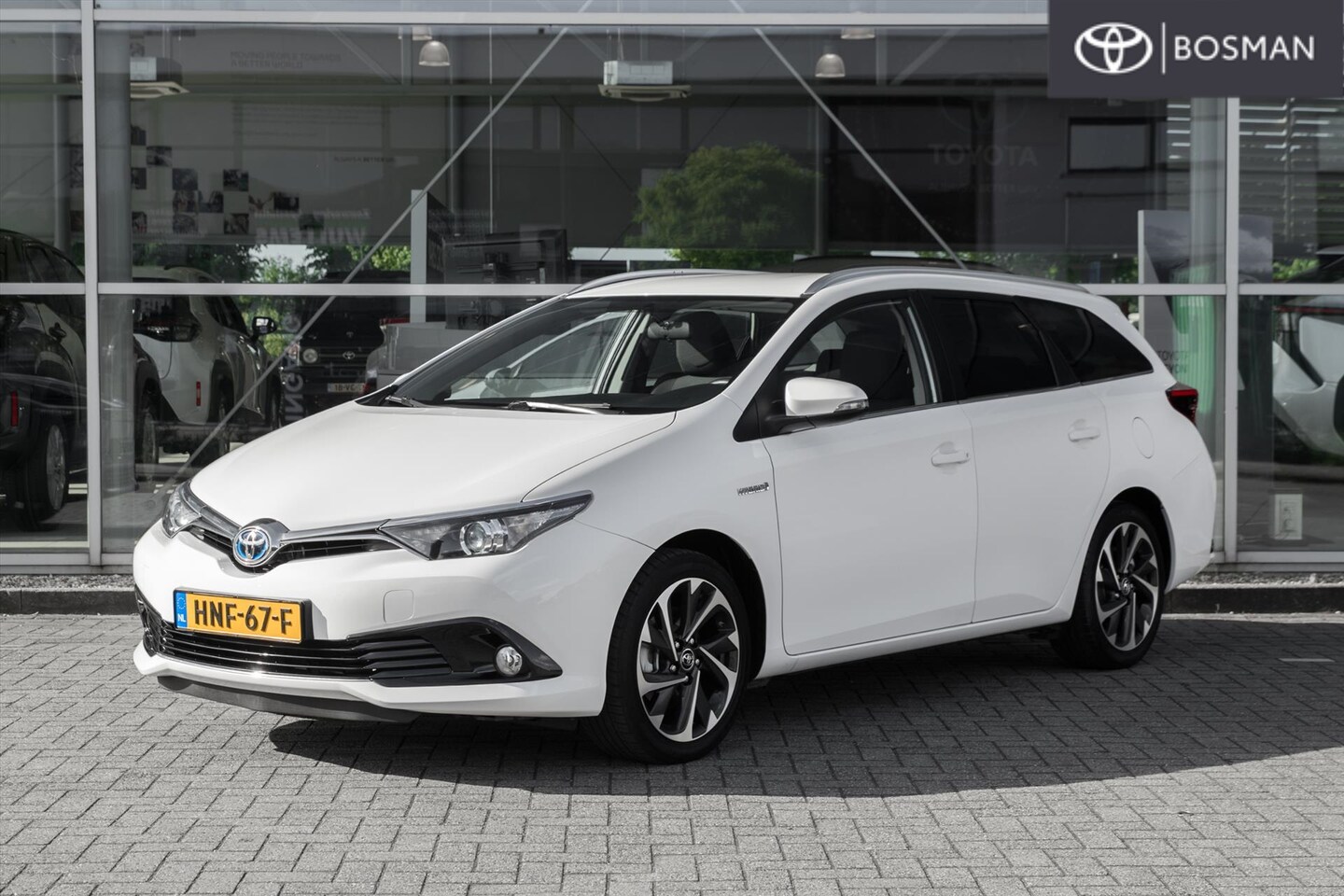 Toyota Auris Touring Sports - 1.8 HYBRID CVT - AutoWereld.nl