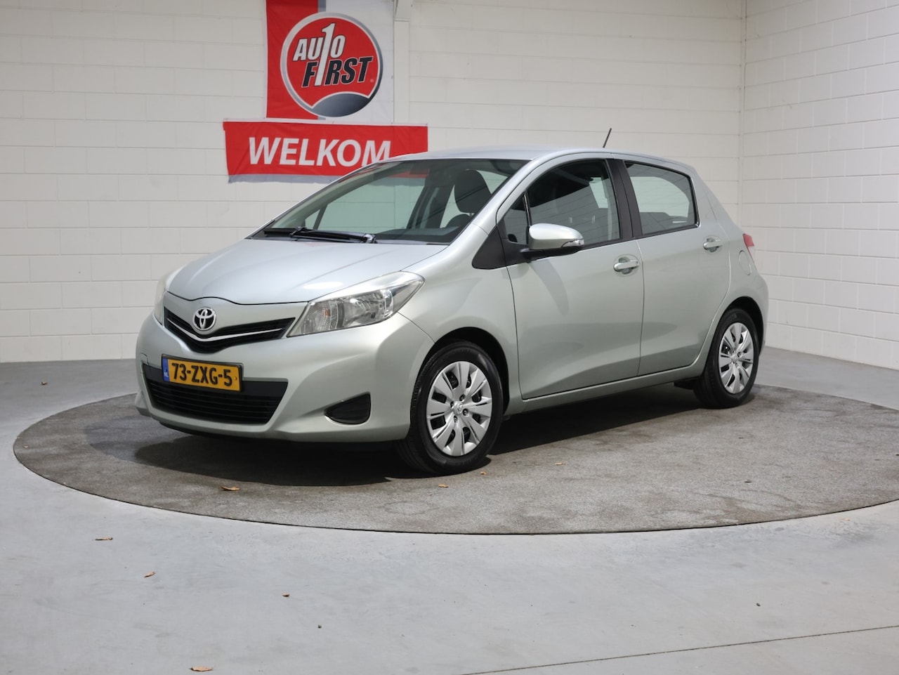 Toyota Yaris - 1.0 VVT-i Aspiration 1.0 VVT-i Aspiration, Airco, Navigatie, Telefoon, Trekhaak, Isofix, 100% onderhouden, Supe - AutoWereld.nl