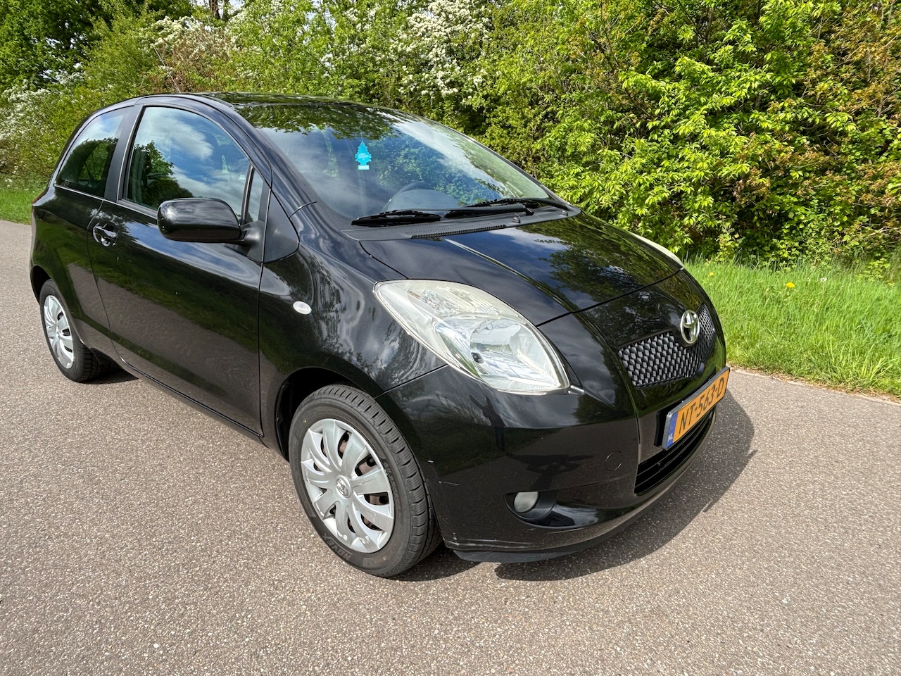 Toyota Yaris - 1.0 VVTi + - AutoWereld.nl