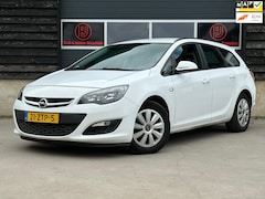 Opel Astra Sports Tourer - 1.7 CDTi Cosmo - Navigatie - Cruise - Trekhaak