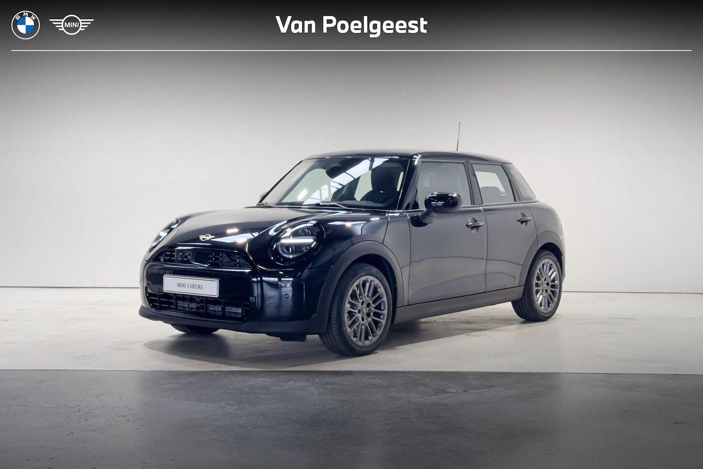 MINI Cooper - 5-deurs Essential XS | 17" LM U-Spoke Grey - AutoWereld.nl