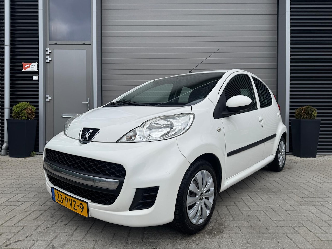 Peugeot 107 - 1.0-12V XS/NAP/APK/Airco/ - AutoWereld.nl