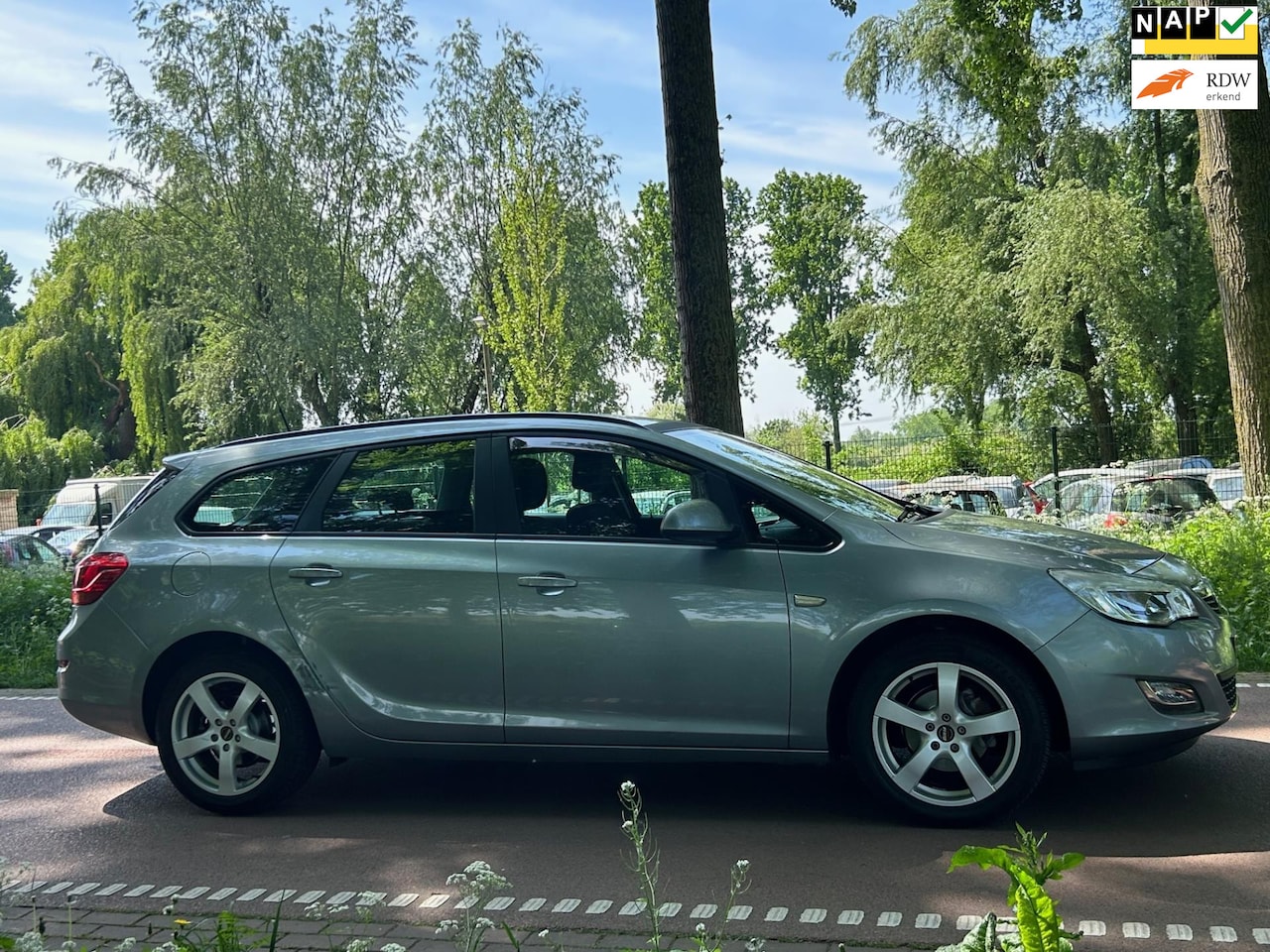Opel Astra Sports Tourer - 1.4 Turbo Edition AIRCO!6BAK!APK!KOOPJE! - AutoWereld.nl