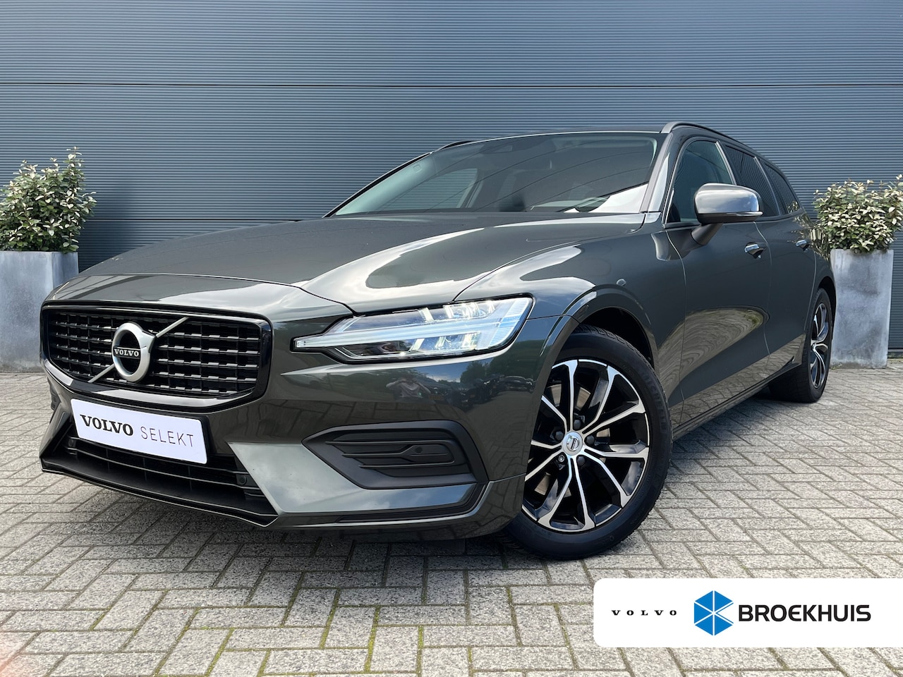 Volvo V60 - 2.0 B3 Momentum Advantage 2.0 B3 Momentum Advantage - AutoWereld.nl