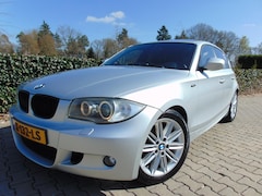 BMW 1-serie - 116i EffDyn. Ed. Line Ultimate Edition , M Pakket , Clima / Cruise / Navi / Leder / Schuif