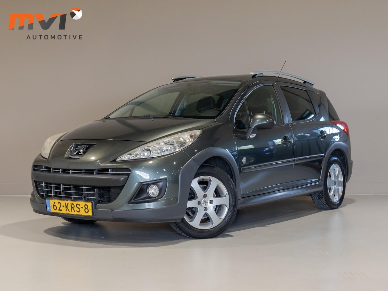Peugeot 207 SW Outdoor - 1.6 VTi / 120pk / Trekhaak / Panorama dak / - AutoWereld.nl