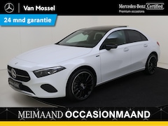 Mercedes-Benz A-klasse - 250 e Luxury Line /Night pakket /19 Inch /Leder /Sfeerverlichting