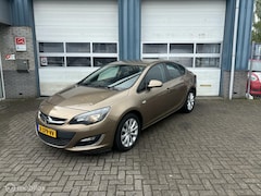 Opel Astra - NOTCHBACK 1.6 Turbo Sport