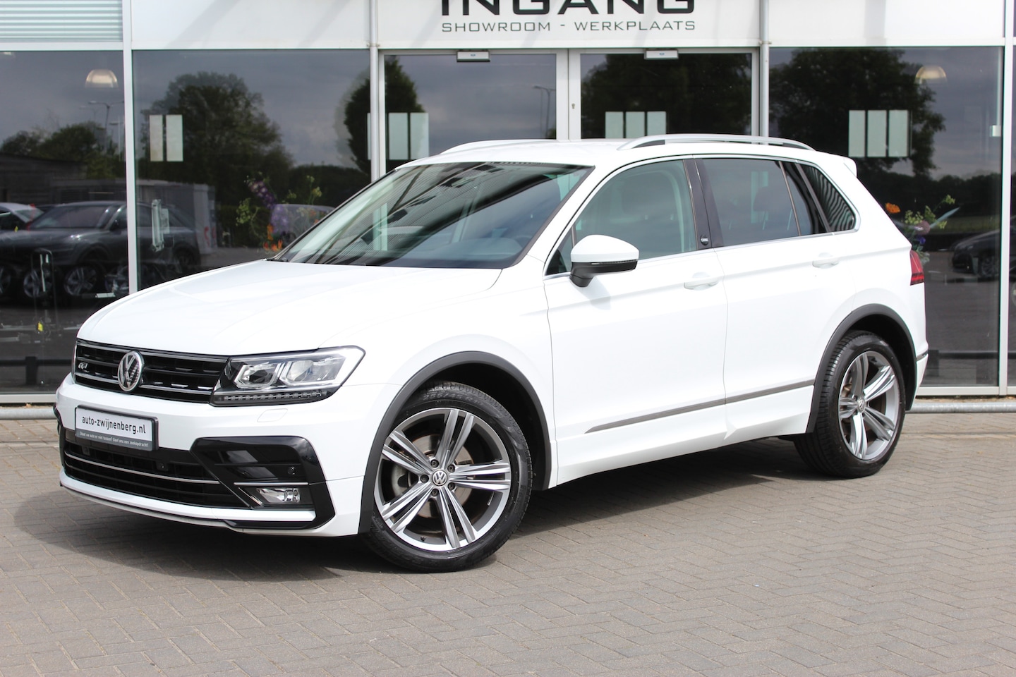 Volkswagen Tiguan - 1.4 TSI ACT | ACC | Trekhaak | Stoelverwarming - AutoWereld.nl