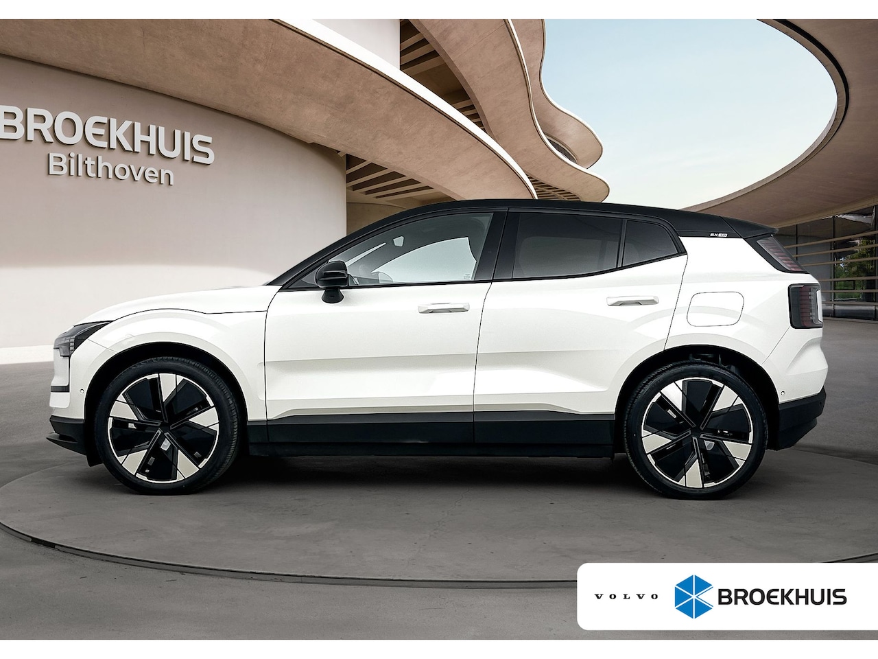 Volvo EX30 - Twin Motor Performance Ultra 69 kWh | 20"LM Velgen | Climate Pack | Getint glas | Panorama - AutoWereld.nl