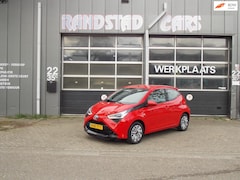 Toyota Aygo - 1.0 VVT-i x-play Automaat Camera Airco Elek Pakket 5Deurs 2022bj GARANTIE