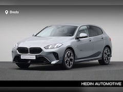 BMW 1-serie - 120 | M-sport | DAB | Sportstoelen | Achteruitrijcamera | PDC voor/ achter |