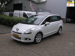 Peugeot 5008 - 1.6 THP GT 7p. airco navi Panorama dak APK
