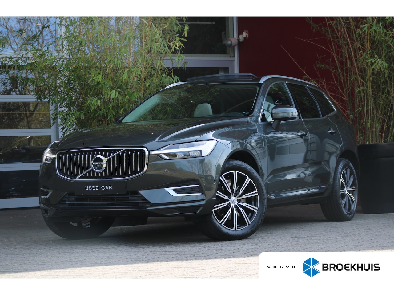 Volvo XC60 - 2.0 T8 Twin Engine AWD Inscription | Schuifdak | Adaptive Cruise | BLIS | 360 Camera | Har - AutoWereld.nl