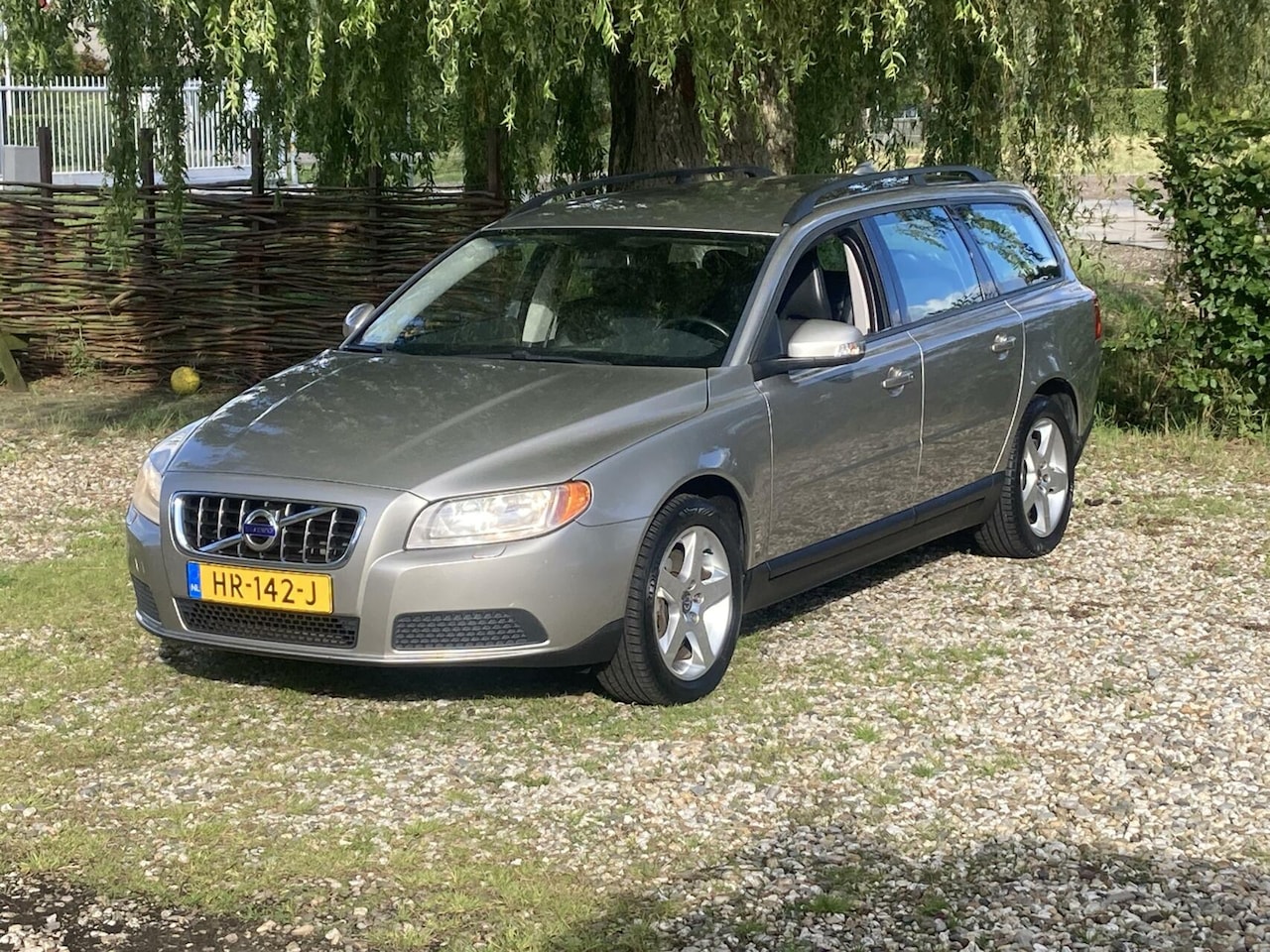 Volvo V70 - 2.5T 230pk Aut. Momentum - AutoWereld.nl