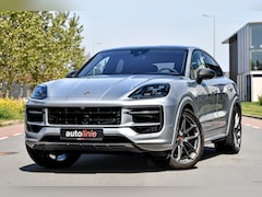 Porsche Cayenne Coupé - 3.0 E-Hybrid. GT Pakket. Carbon, Leder, Softcl, Luchtv, BTW, ACC, 360, 18 Weg, Trekh, Bose