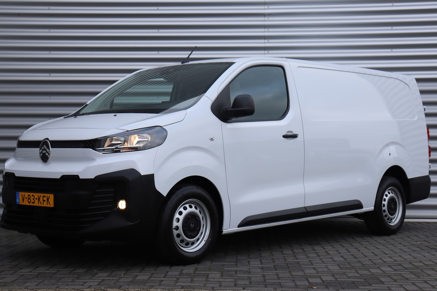 Citroën Jumpy - 1.5 BlueHDI 120 S&S L3 Prijs excl. BTW, BPM en kosten rijklaarmaken. Dit voertuig valt ond - AutoWereld.nl