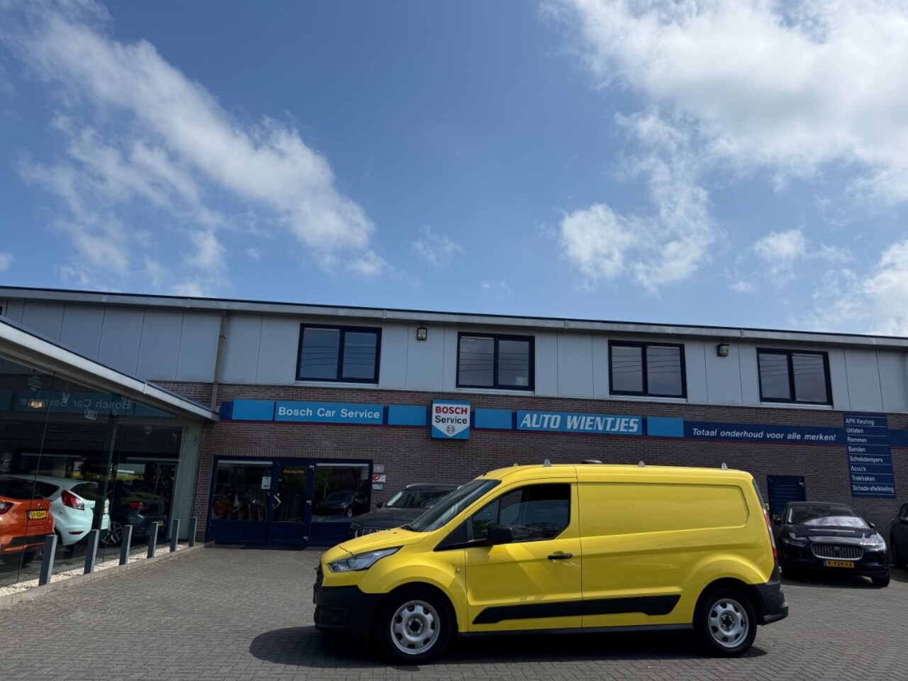 Ford Transit Connect - 1.5 EcoBlue 74kw | L2 Ambiente | Airco | Cruise - AutoWereld.nl