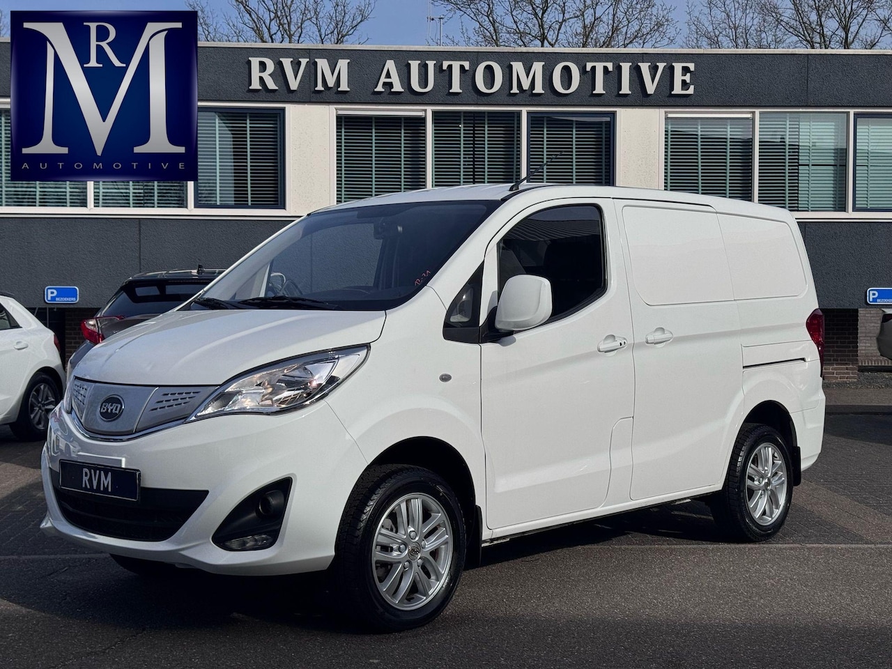BYD ETP3 - Standard 45 kWh CAMERA | STOELVERWARMING | RIJKLAARPRIJS INCL. RESTERENDE FABRIEKSGARANTIE - AutoWereld.nl