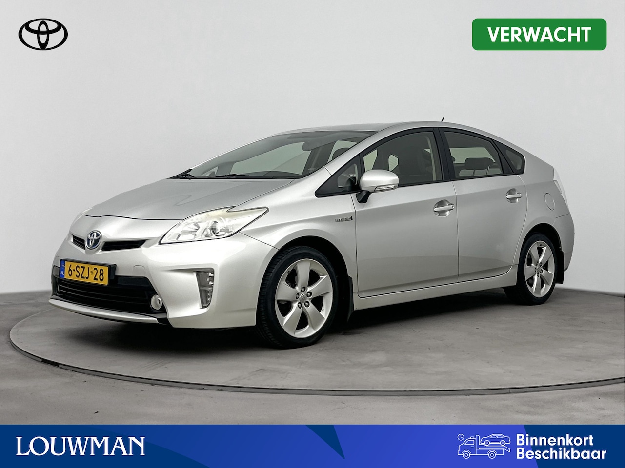 Toyota Prius - 1.8 Business | Navigatie | Head Up Display | Parkeercamera | - AutoWereld.nl