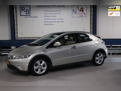 Honda Civic - 1.8 AUTOMAAT / NAVI / PANO DAK / LEUKE AUTO