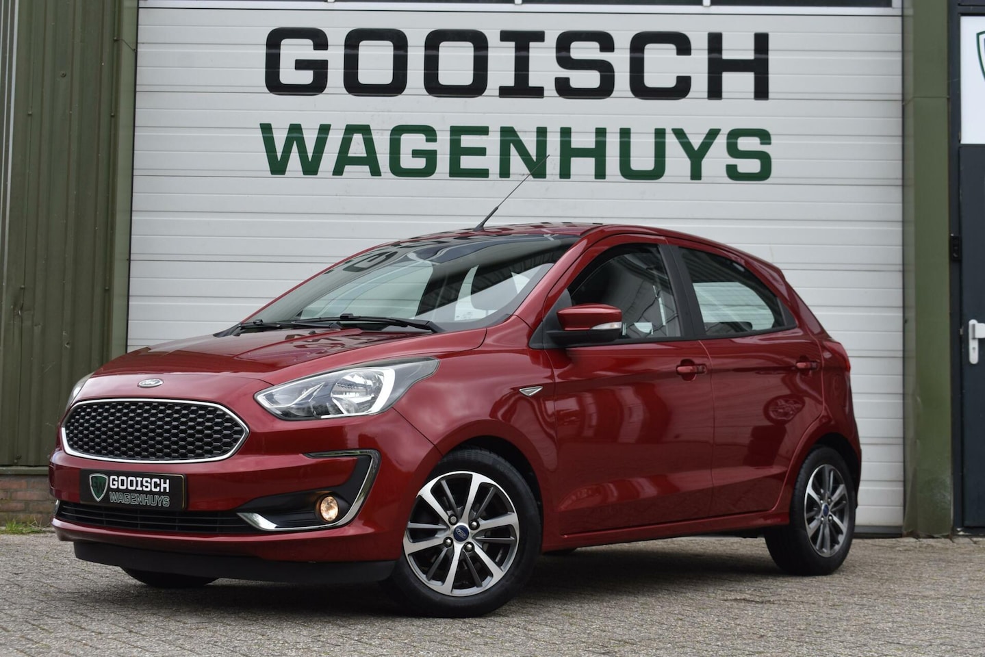 Ford Ka - 1.2 Trend Ultimate | Carplay | Winterpakket | 2x Set wielen | - AutoWereld.nl