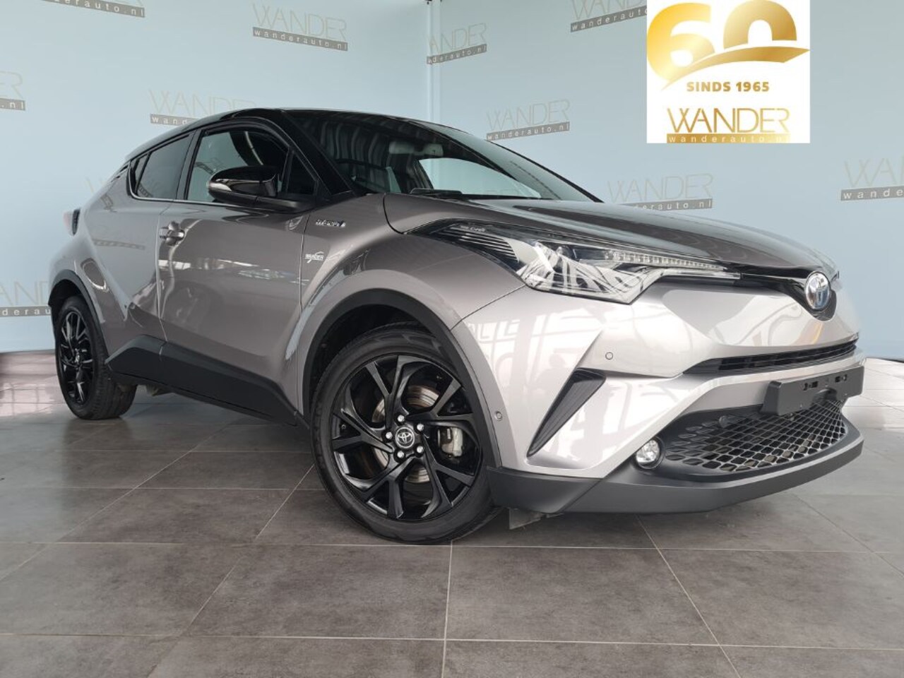 Toyota C-HR - Bi Tone*Sportstoelen*stuurverwarming*achteruitrij assistent* - AutoWereld.nl
