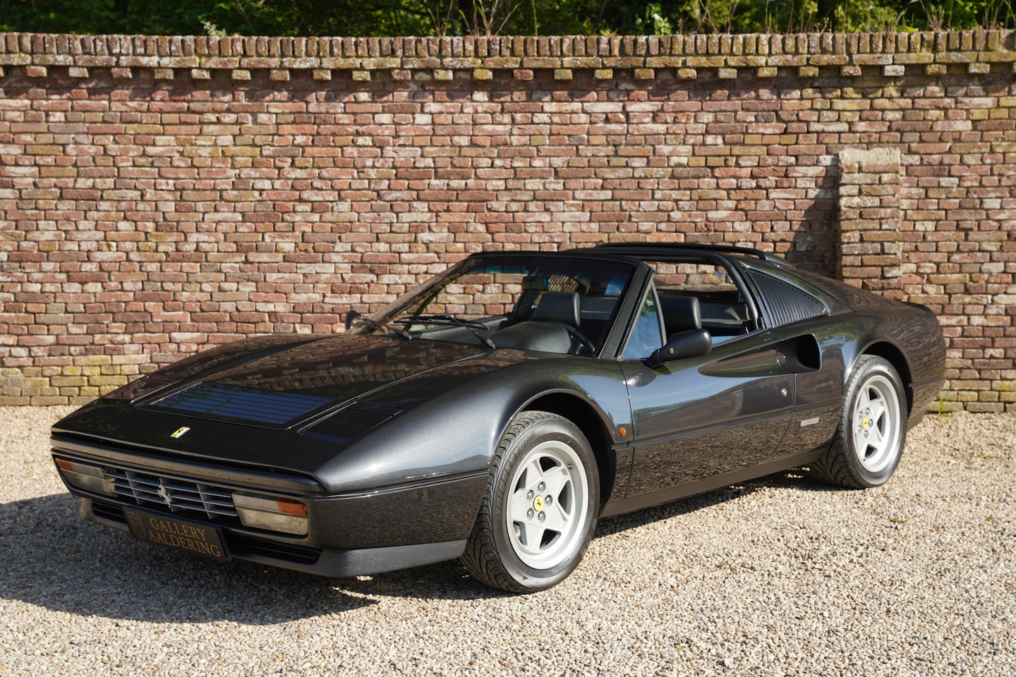 Ferrari 328 - GTS A european-delivered 328 GTS in pristine condition, Full (service) history available, - AutoWereld.nl