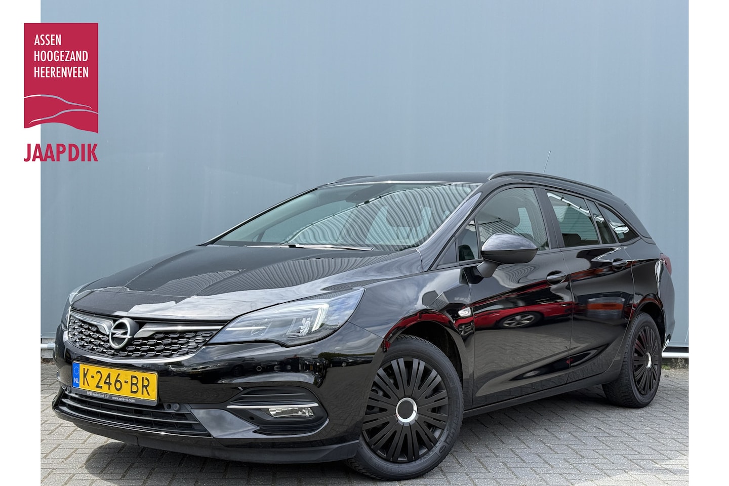 Opel Astra Sports Tourer - BWJ 2020 1.2 111PK Business Executive AIRCO / ECC / PARKEERSENSOREN VOOR + ACHTER / ANDROI - AutoWereld.nl