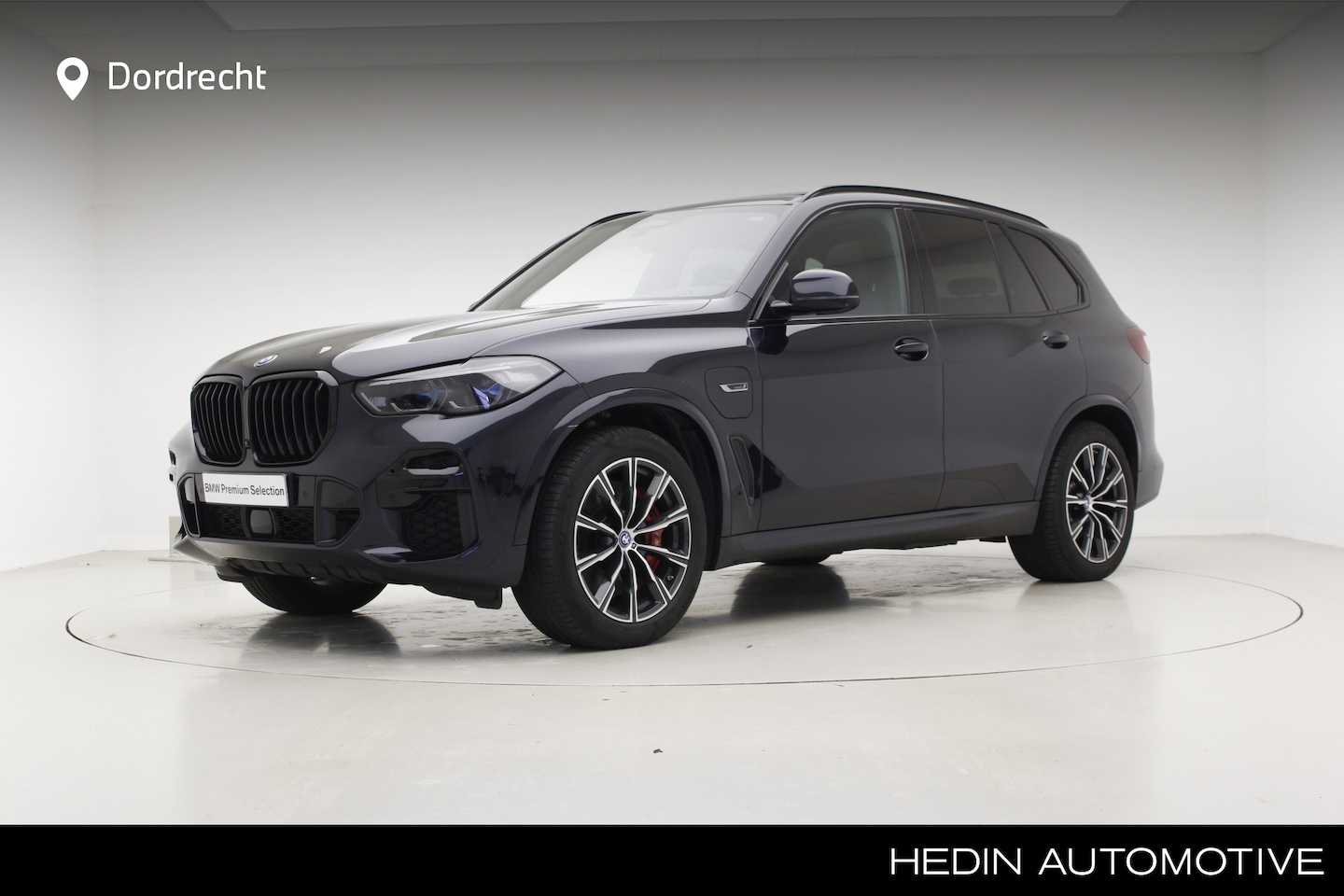 BMW X5 - xDrive45e M-Sport | Panorama | Trekhaak | CoPilot | Stoelventilatie | Laser - AutoWereld.nl
