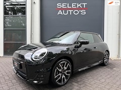 MINI Cooper - E John Cooper Works Pakket M NAP Pano/18 Inch/Head Up/Navigatie/Car Play/Camera/Leder/Crui