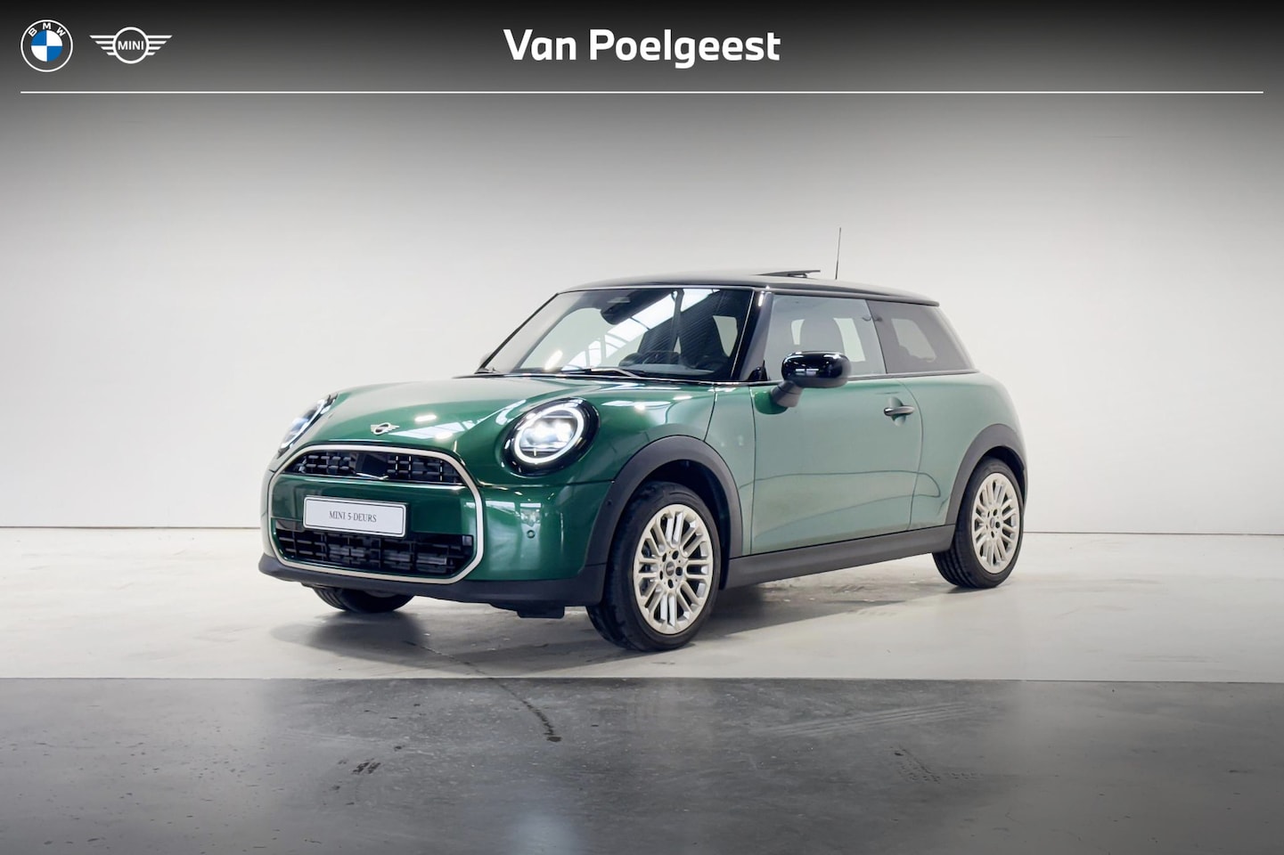 MINI Cooper - 3-deurs C Favoured | Pakket M - AutoWereld.nl