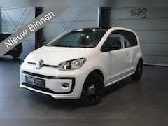 Volkswagen Up! - 1.0 Black Style airco cruise pdc camera lichtmetaal