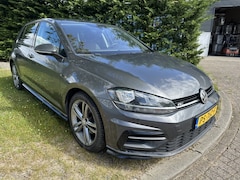 Volkswagen Golf - 1.4 TSI HL Bns R-Line virtual dash