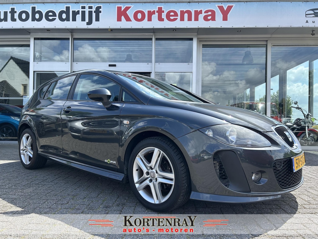 Seat Leon - 1.2 TSI Ecomotive Businessline COPA CUPRA uitgevoerd/airco/navi/cruise control/zie foto's - AutoWereld.nl