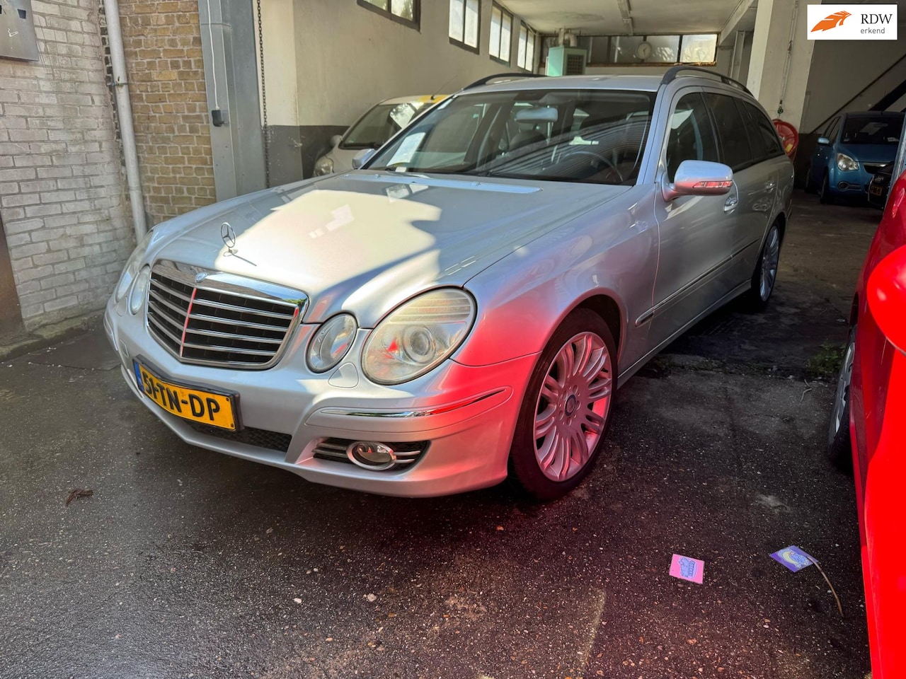 Mercedes-Benz E-klasse Combi - 240 Classic Benzine Automaat NETTE AUTO! - AutoWereld.nl