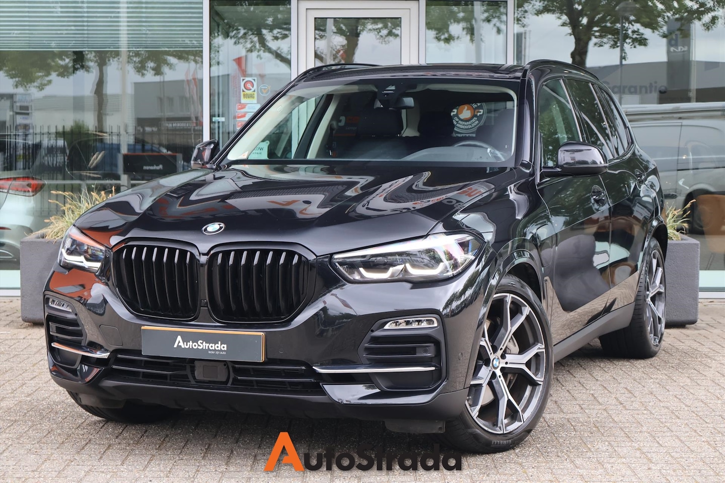 BMW X5 - (g05) xDrive45e 394pk | Camera | Sfeer | Luchtvering | LED | Adaptive | Stoelverwarming | - AutoWereld.nl