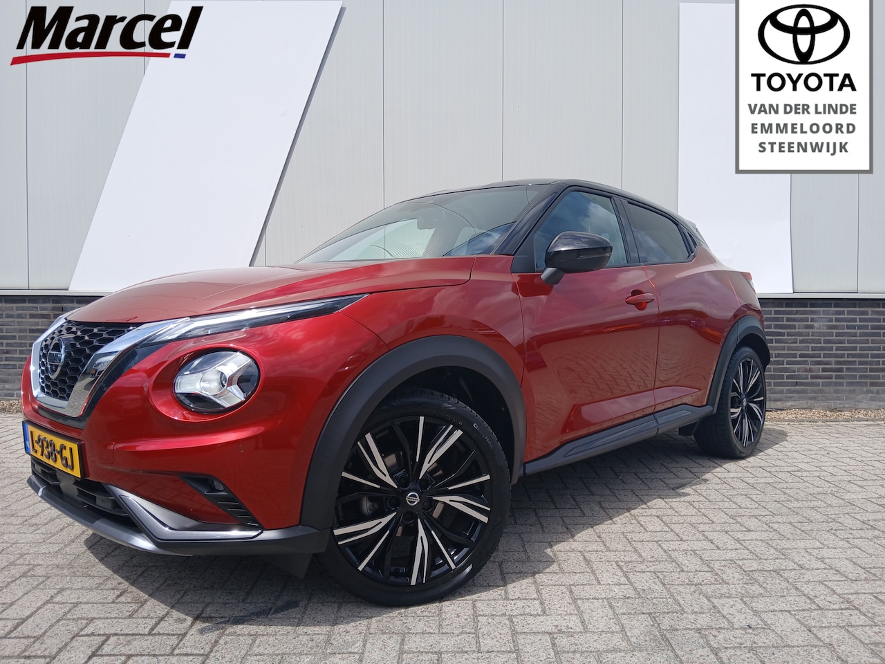 Nissan Juke - 1.0 DIG-T N-Design AUTOMAAT | Trekhaak | Leder | Navi | - AutoWereld.nl