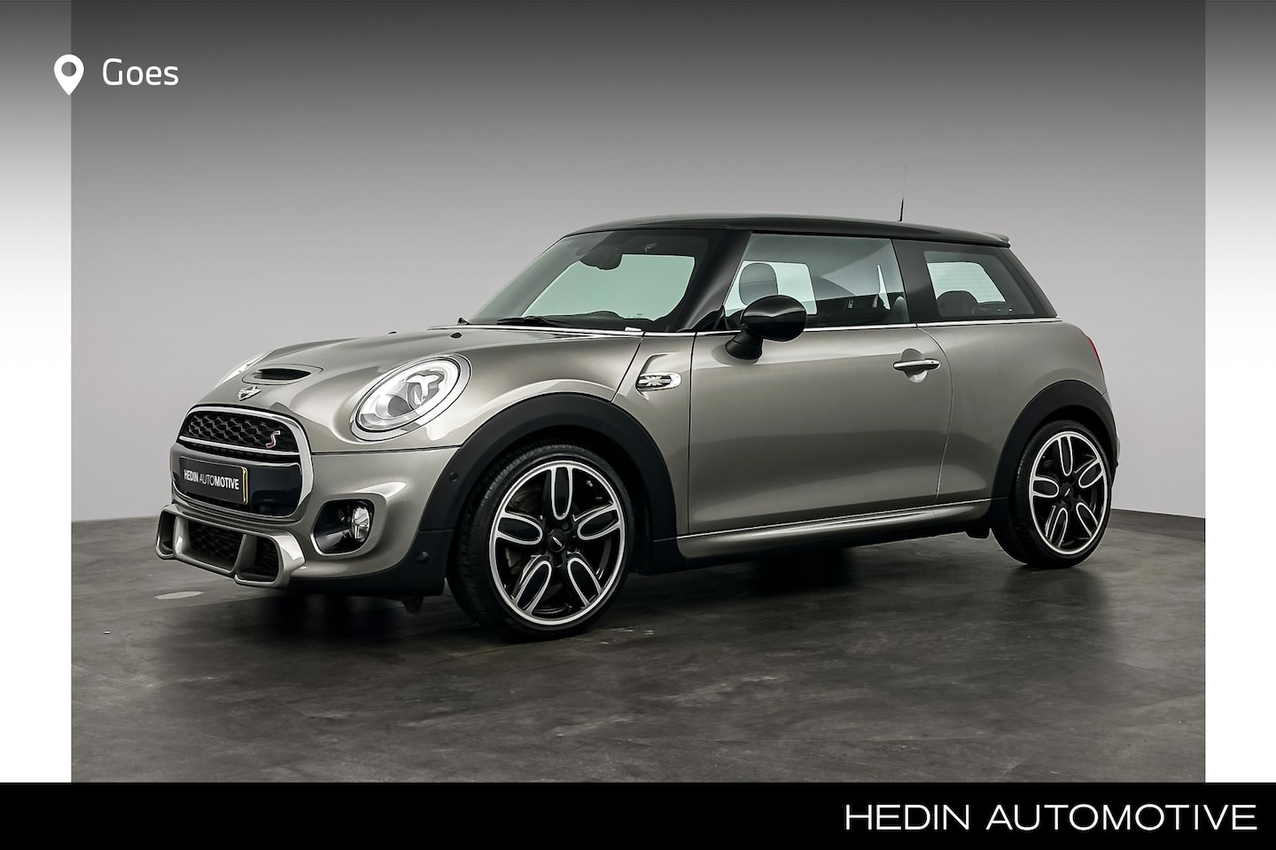 MINI Cooper S - Mini 2.0 Serious Business | Dynamic Damper Control | Comfort Access | John Cooper works Ae - AutoWereld.nl
