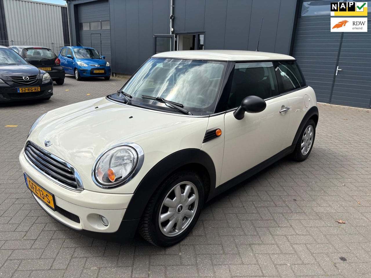 MINI One - MINI 1.4 Anniversary Business Supernetjes! - AutoWereld.nl