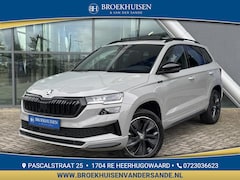 Skoda Karoq - 1.5 TSI ACT Sportline Black Style 150pk Automaat / Panoramadak / Trekhaak / Camera
