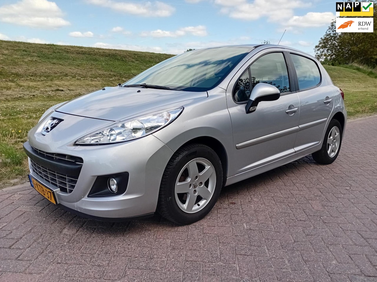 Peugeot 207 - 1.4i Acces Lite 5-drs 2e eigenaar Climate Cruise Control 84.727 km NAP Distr. Riem Vervang - AutoWereld.nl
