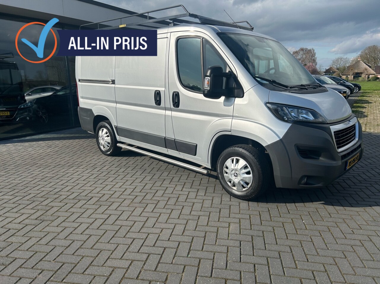 Peugeot Boxer - 330 2.2 HDI L1H1 XT 330 2.2 HDI L1H1 XT - AutoWereld.nl