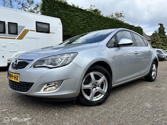 Opel Astra - 1.6 Edition AUTOMAAT / 5 deuren / Airco