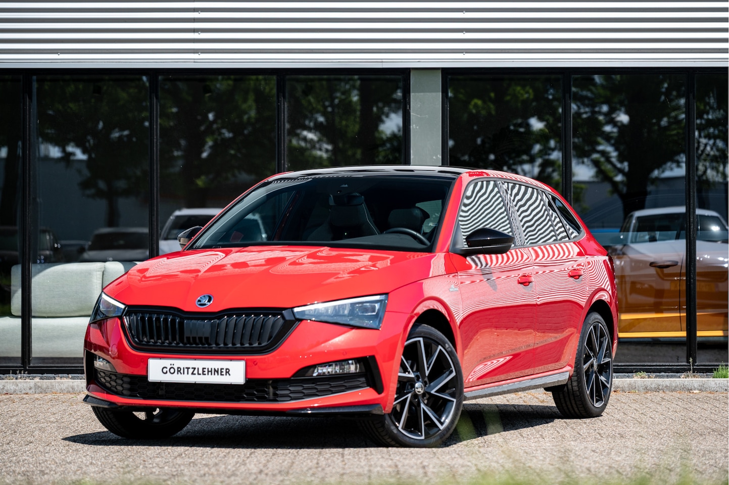 Skoda Scala - 1.0 TSI DSG Monte Carlo | Pano | Adapt. Cruise | El. Trekhaak | Camera | Stoel- Stuurverw. - AutoWereld.nl