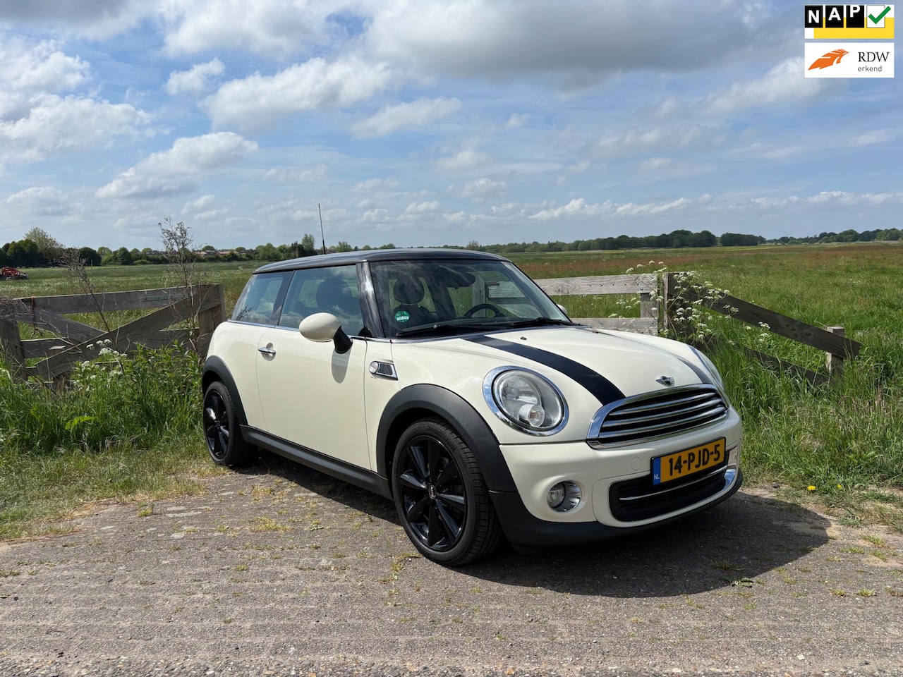 MINI Cooper - Mini 1.6 Business Line - AutoWereld.nl